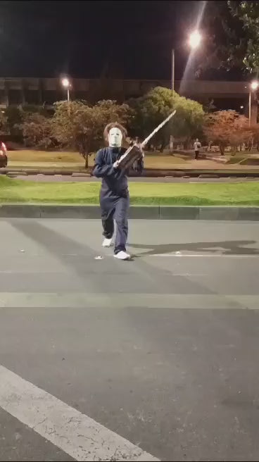 Motosierra con sonido